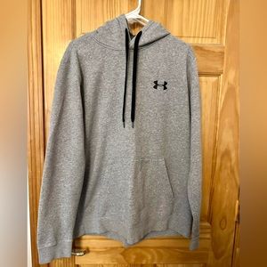 Men’s XL Under Armour hoodie